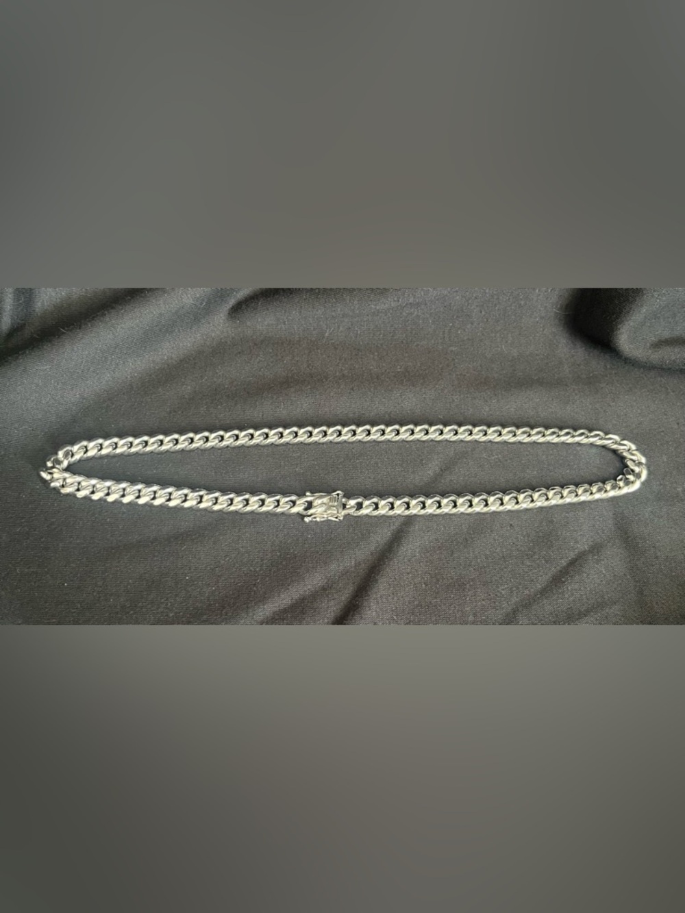 Men’s Stainless Steel Cuban Link Chain Necklace 21”